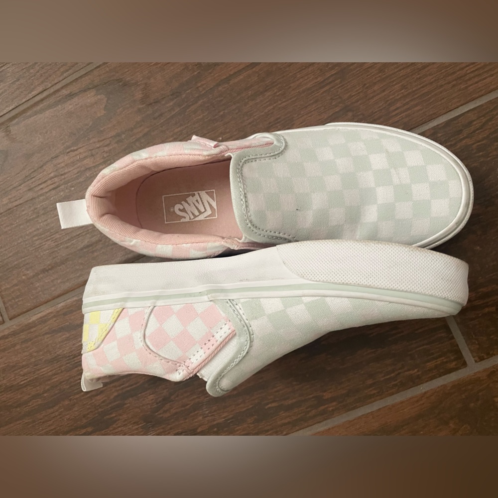 Vans, skip-on kids size 2